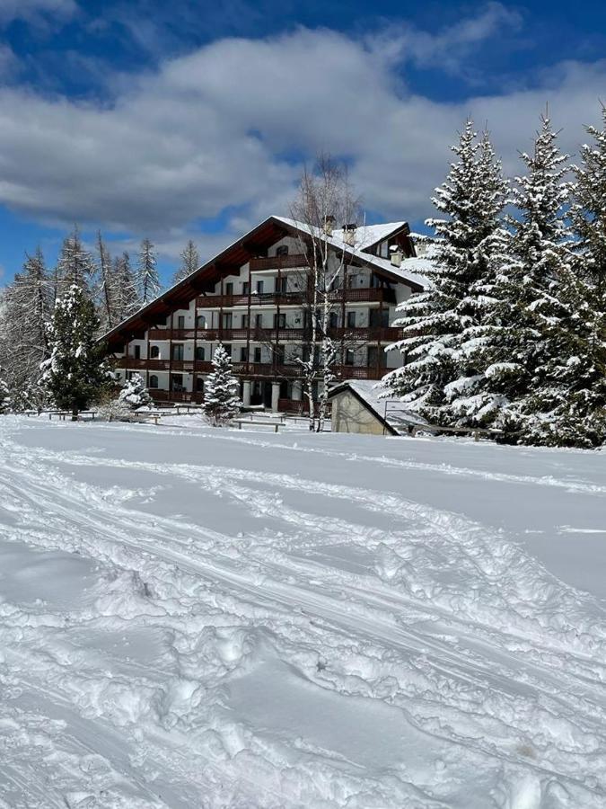 Fiocco Di Neve Apartment ปิลา ภายนอก รูปภาพ